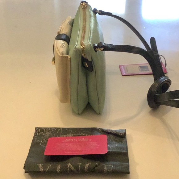 NWT Vince Camuto adorable leather crossbody. - Picture 6 of 6
